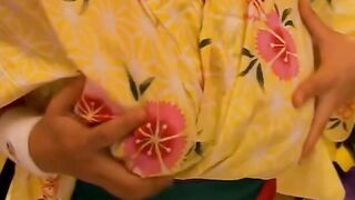 Curvy oriental Bombshellliquefies into Solo Action