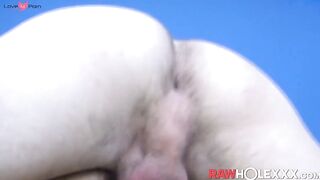 Muscle Latin jock cum sprayed after hard bareback drilling