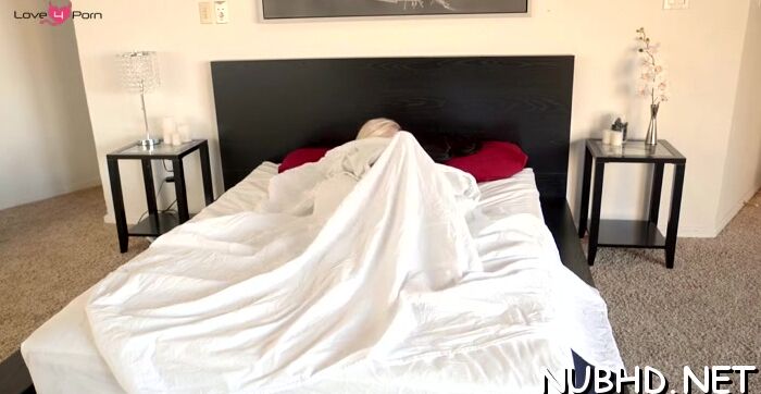 Petite gal in a hardcore scene