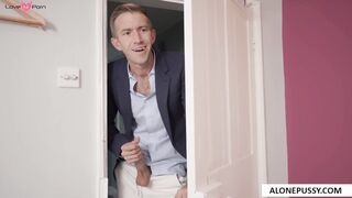 exes compete over new pussy