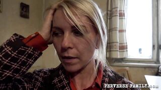 PERVERSE FAMILY Ruined Snatch Wall & Anal