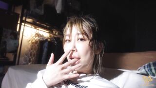 eastern Mistress Having Fun with her Soak Snatch during the Pandemic