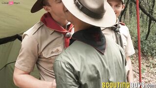 Handsome Thirio and Bailey get penetrated outdoors