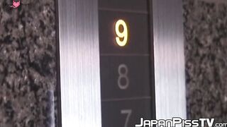Japanese chick rubs herself outside before secretly peeing