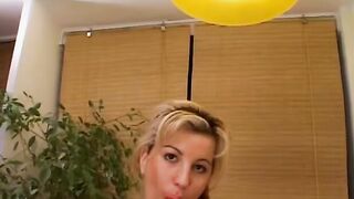 Leas Luscious Little Concealed A Blonde Bombshells Snatch Parade