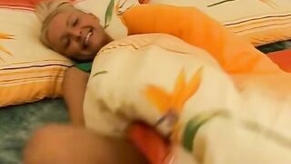 Blonde Hot Wakes Up with a Bang