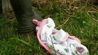 Exotic-Beauties Sanne - Outdoor Public Nudity & Fingering Orgasm