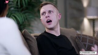 Top Model's Best Behavior - Behind The Scenes Footage of Fashion Show Prep