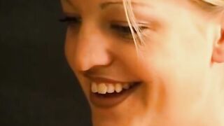 Teeny-Bopper's POV Gift of Love on Xmas Morning with Sexual Roleplay Scenario