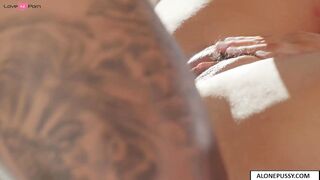 Power-Lovin' Cougars - Hot MILFs Teach Young Guys A Lesson In Love