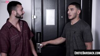 Aden Davinci rides Johnny Riley's hung cock eagerly