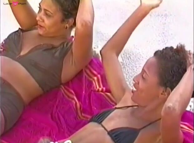 Novinhas gostosas fudendo