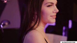Curvaceous Goddess Valentina Riding A BBC All Night Long