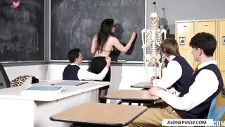 Italian Teacher's Lesson in Pleasure - PornPros