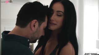Hot MILF Gives Blowjob & Rides Dick In Hardcore Anal Sex - Sarah Vandella