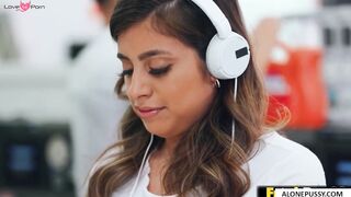 Dirty Laundry - Ella Knox & Seth Gamble - POV Blowjob cumshot on tits