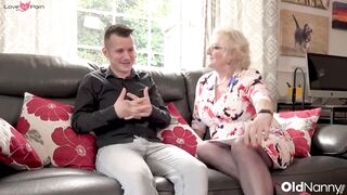 Claire-Knight's Sensual Erotic Handjob - POV Blow Job & Facial