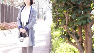 初撮り五十路妻ドキュメント　和泉亮子