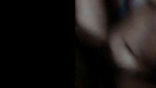 Indian Desi Girl's Hot Dance Off - Bollywood Style
