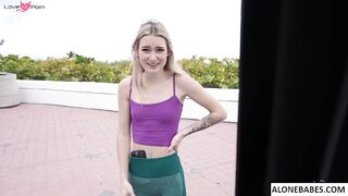 Petite Blondie Thea Summers Gets Picked Up And Fucked Hard - Naughty America