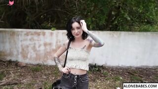 Tattooed Bombshell Delay Rides A Hard Dick In Her Car - PornPros