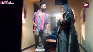 Desirable Indian Girlfriend's Hot Romantic Encounters With Her Boyfriend