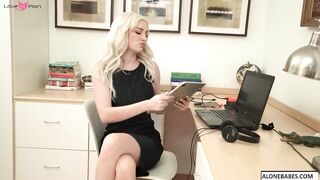 Skye Blue Cosplays As Black Widow - Marvel's Agent Stark Fan Art Video