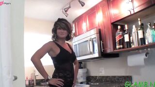 Hot Babe Gives Her Man A Mind-Blowing Blowjob And Rides Him To Orgasm