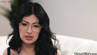 Camila Canela - Stunning Babe Fingering Her Hot Mature Pussy