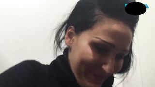 Stranger Spritzer into meinen Mund