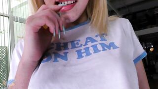 Dixie Lynn stars into the ManoJob clip Cheat On Him!