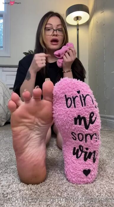 Furry Foot Fetish - Paw-Play with Furry Feet in Stockings