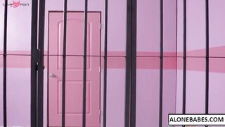 Hot MILF Facesitting Blowjob in Jail Cell - Naughty Girlfriends Club