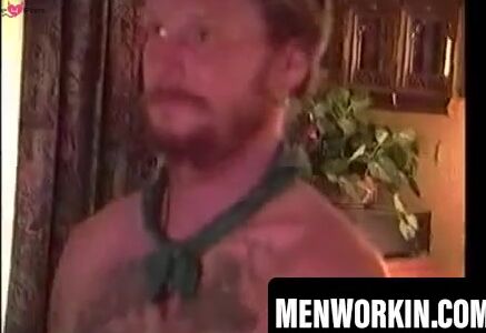 Bike Riding Hunk Jerks Off For His New Bicycle
