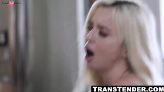 Lexxi Luxe & Ava Holds Hot Lesbian Threesome - POV Blowjob, Doggystyle, Creampie
