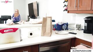 Violette Gems' Stealthy Office Theft Leads to Sexual Adventure
