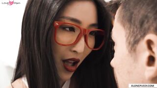 Hot MILF Rides Big Dick Until He Fills Her Up - POV Style