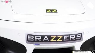 Busty Babe Amber Jaynes Fucks Jordi El Nino Polla in Wet & Wild Brazzer Scene