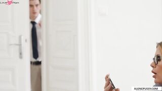 Rough Sex - Boss Lady Gives Her Receptionist A Hard Lesson In Office Etiquette