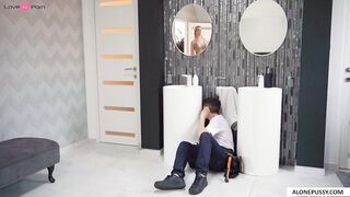 Hot MILF Gives Her Step-Son A Wild Ride On His Birthday - Erin Electra