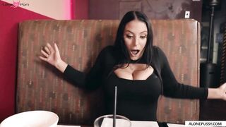 Blind Date Blowjob Adventure with Hot Babe