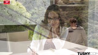 Long-Penis Tutor Gives Student Extra Credit in Sex Ed