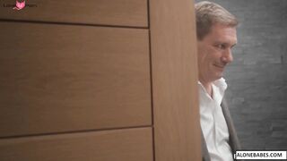 Real Estate Agent Swaps Property For A Hot Wife's Ass