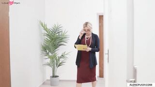 College Coed's Dorm Room Inspection - PornPros