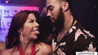 Blind Date Blowjob Adventure with Hot Babe