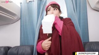 Hot MILF Gives Wet Landing On A Hard Dick - Amateur Couple Fucking In Bed