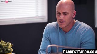 Taboo Encounters - Big Dick Blowjob & Doggy Style Fucking With Kiarra Kaifor Tabloid X