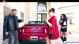 The ShakeDown Episode #3 - Sexy Siren Stacee Michelle Fucks Her Way To The Top