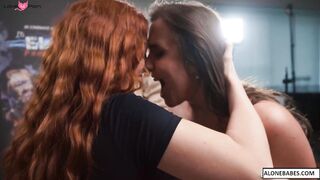 Hot & Bothered - Behind-the Scenes Interviews with Porn Stars at XXXPORNCON