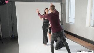 Top Model Fashion Show - Catwalk Confidence with Top Models Alexis Meadows & Kendra Lust
